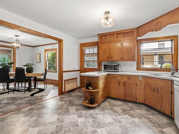 58 Spring St, Wakefield MA 01880