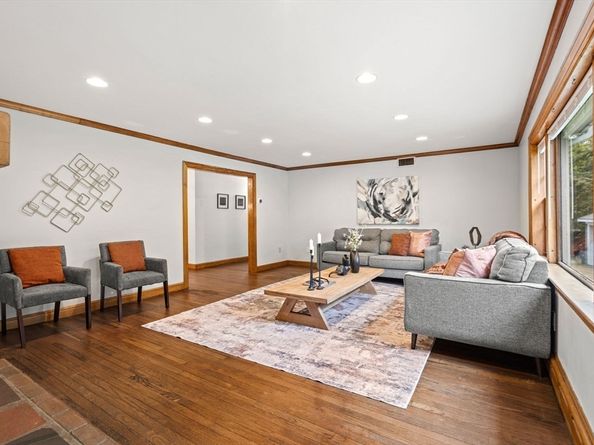 58 Spring St, Wakefield MA 01880