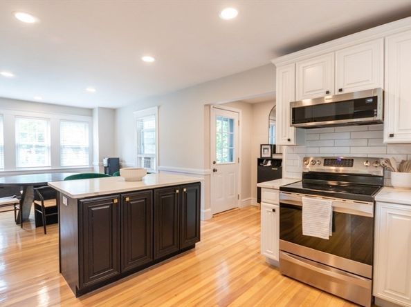 103 Brookdale Ave, Dedham MA 02026