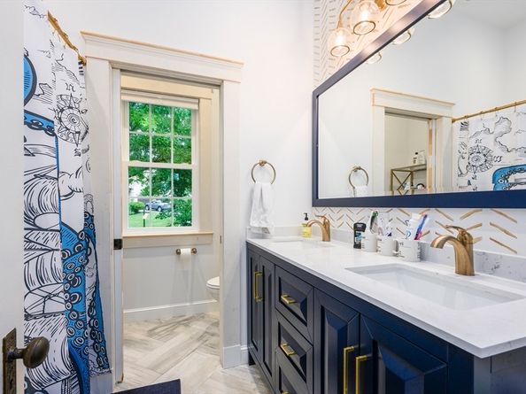 55 Prospect Ave, Hull MA 02045