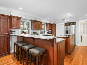 55 Prospect Ave, Hull MA 02045