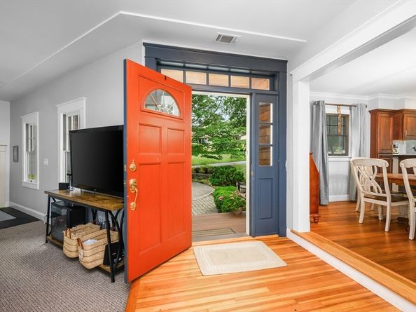 55 Prospect Ave, Hull MA 02045
