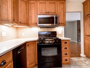 39 Creeper Hill Road, Grafton MA 01536
