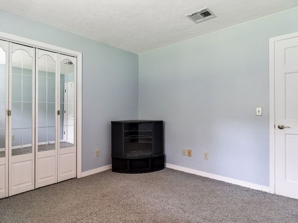 39 Creeper Hill Road, Grafton MA 01536