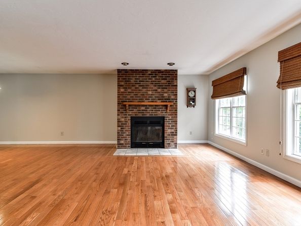 39 Creeper Hill Road, Grafton MA 01536