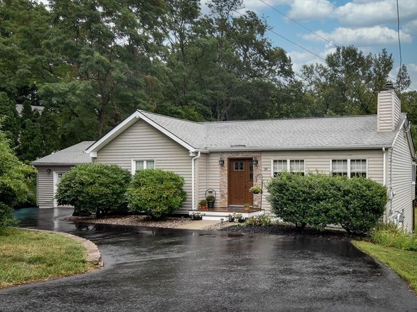 39 Creeper Hill Road, Grafton MA 01536