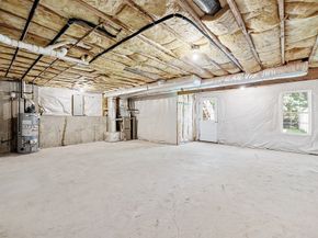 24 Meena Dr, Worcester MA 01603