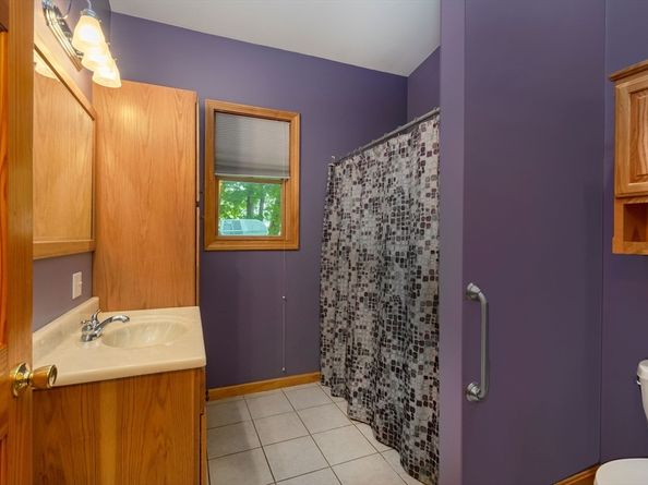 67 Russell St, Peabody MA 01960