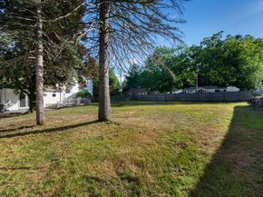 67 Russell St, Peabody MA 01960