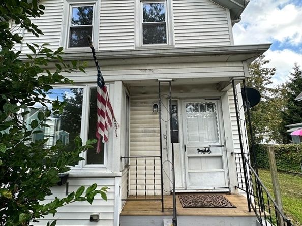 10 Arthur St, Lynn MA 01905