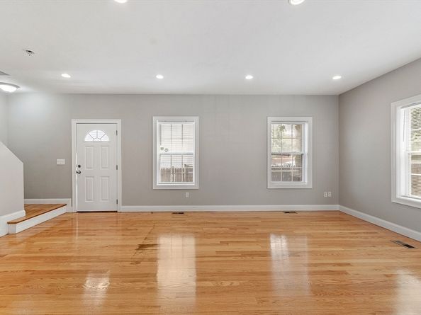 483 Central St B, Saugus MA 01906