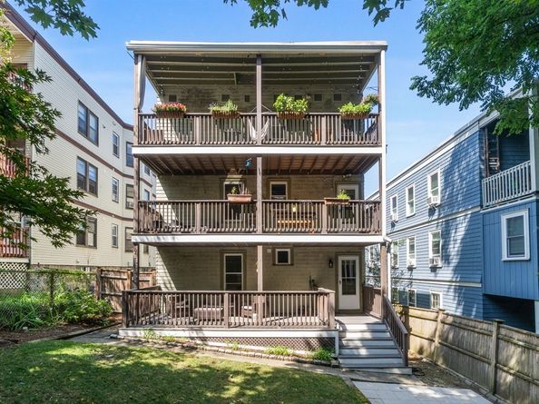 18 Saint Rose St 3, Boston MA 02130