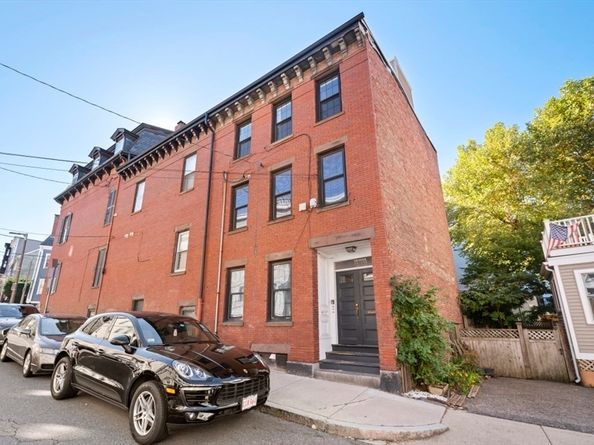 94-A Bartlett St 3, Boston MA 02129