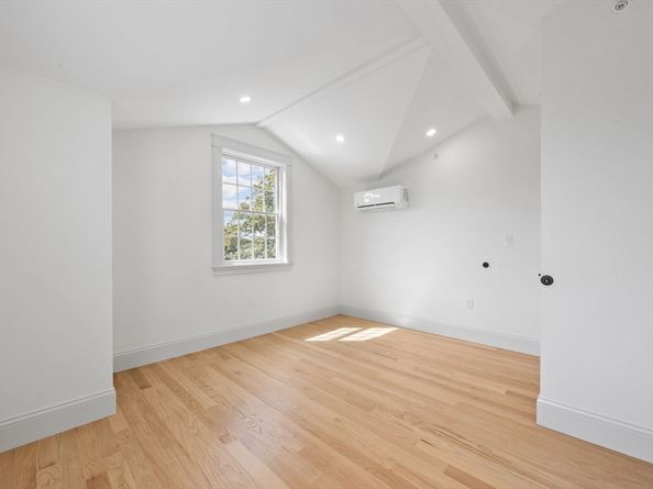 9 Swan Street 3, Beverly MA 01915