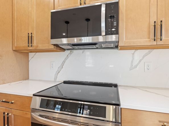 9 Swan Street 3, Beverly MA 01915