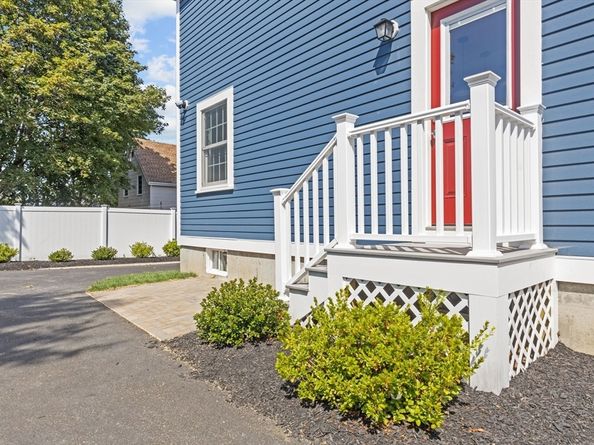 9 Swan Street 3, Beverly MA 01915