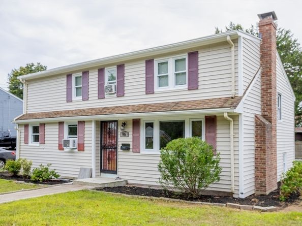 96 Roberts Ave, Holbrook MA 02343