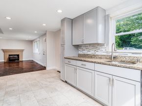 96 Roberts Ave, Holbrook MA 02343