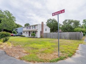96 Roberts Ave, Holbrook MA 02343