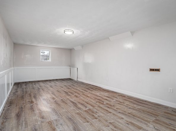 96 Roberts Ave, Holbrook MA 02343