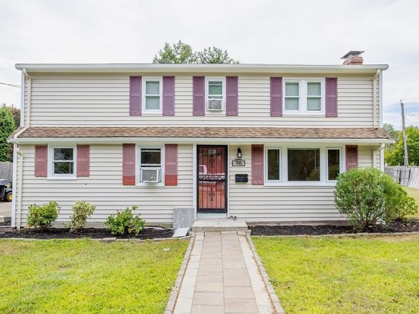 96 Roberts Ave, Holbrook MA 02343