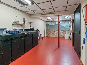 597 Willard St, Leominster MA 01453