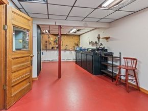 597 Willard St, Leominster MA 01453