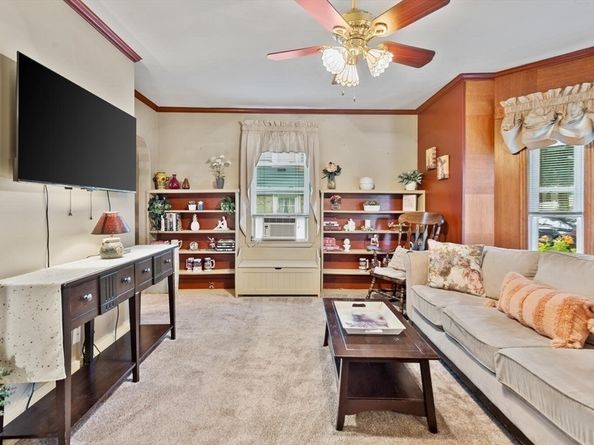 22 Pratt St, Malden MA 02148