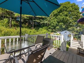 35 Parsons Hill Dr, Worcester MA 01603