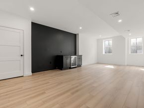 42 Woodbine Circle, Needham MA 02494