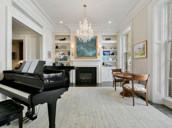 75 Hancock St, Boston MA 02114