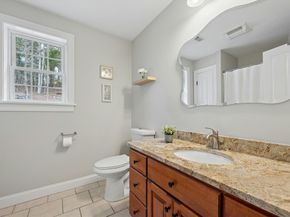 171 Whitins Rd, Sutton MA 01590