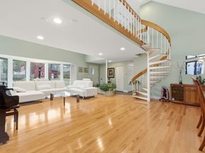 40 Lincoln Cir E, Andover MA 01810