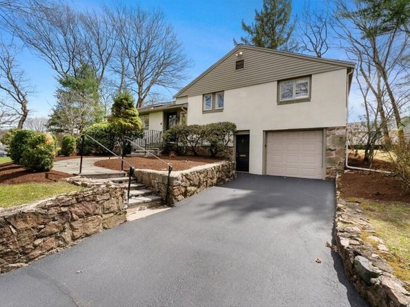36 Kimlo Road, Wellesley MA 02481