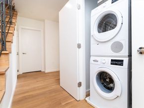 78 Fort Avenue 78, Boston MA 02119