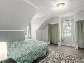 2 Pond St, Uxbridge MA 01569