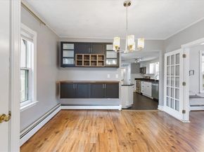 18 Sherman Pl, Woburn MA 01801