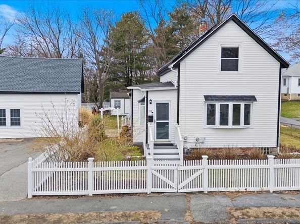 18 Sherman Pl, Woburn MA 01801
