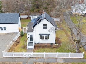18 Sherman Pl, Woburn MA 01801