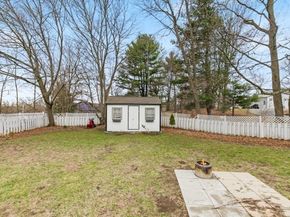 18 Sherman Pl, Woburn MA 01801
