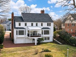 10 Dartmouth Street, Winchester MA 01890