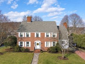 10 Dartmouth Street, Winchester MA 01890