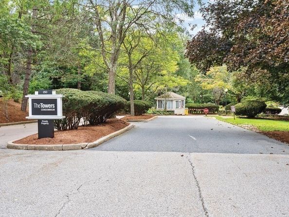 250 Hammond Pond Parkway 604N, Newton MA 02467