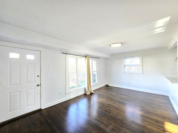 595 South St, Holbrook MA 02343