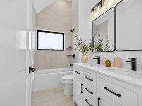 16 Hamlet St 16, Somerville MA 02143