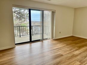1008 Paradise Road 3N, Swampscott MA 01907