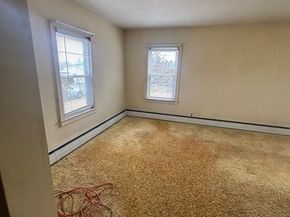 25 Shannon St, Worcester MA 01604