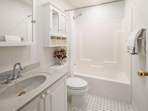 4 Charlesgate E 201, Boston MA 02215
