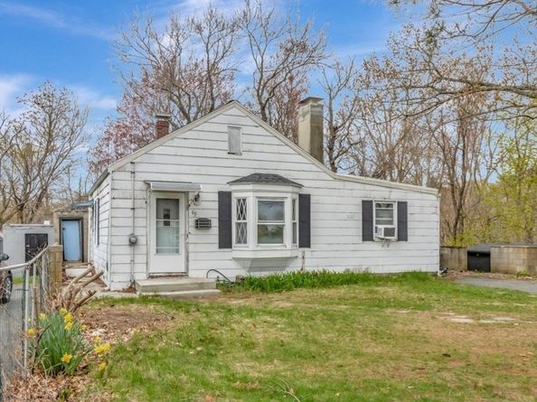 69 Appleton St, Saugus MA 01906