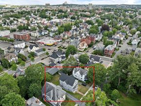 10 Trowbridge Rd, Worcester MA 01609